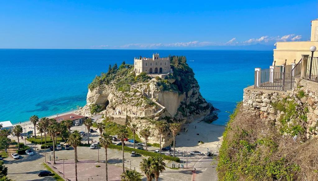 The Queen Tropea Exteriör bild